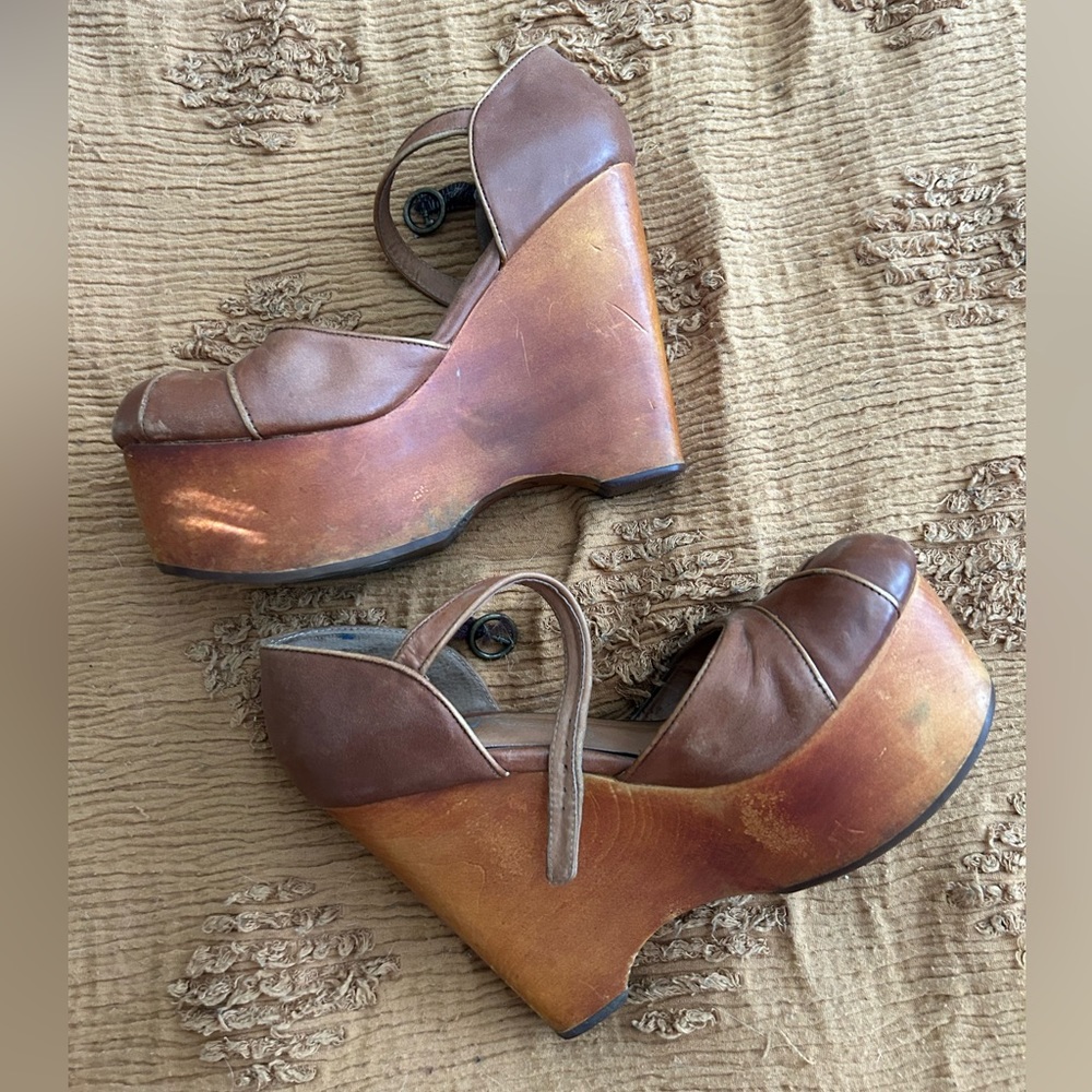 Jeffrey Campbell Daisy Platform Heels size 8.5